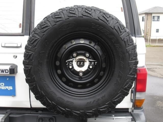 Toyota Land Cruiser 70 1999 thumbnail 35
