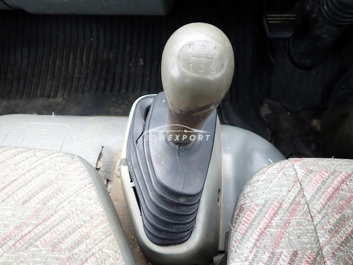 Mitsubishi Fuso Canter 1997 thumbnail 36
