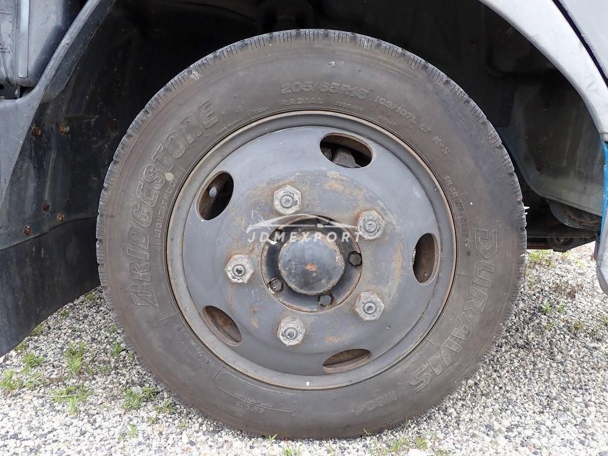 Mitsubishi Fuso Canter 1997 thumbnail 10