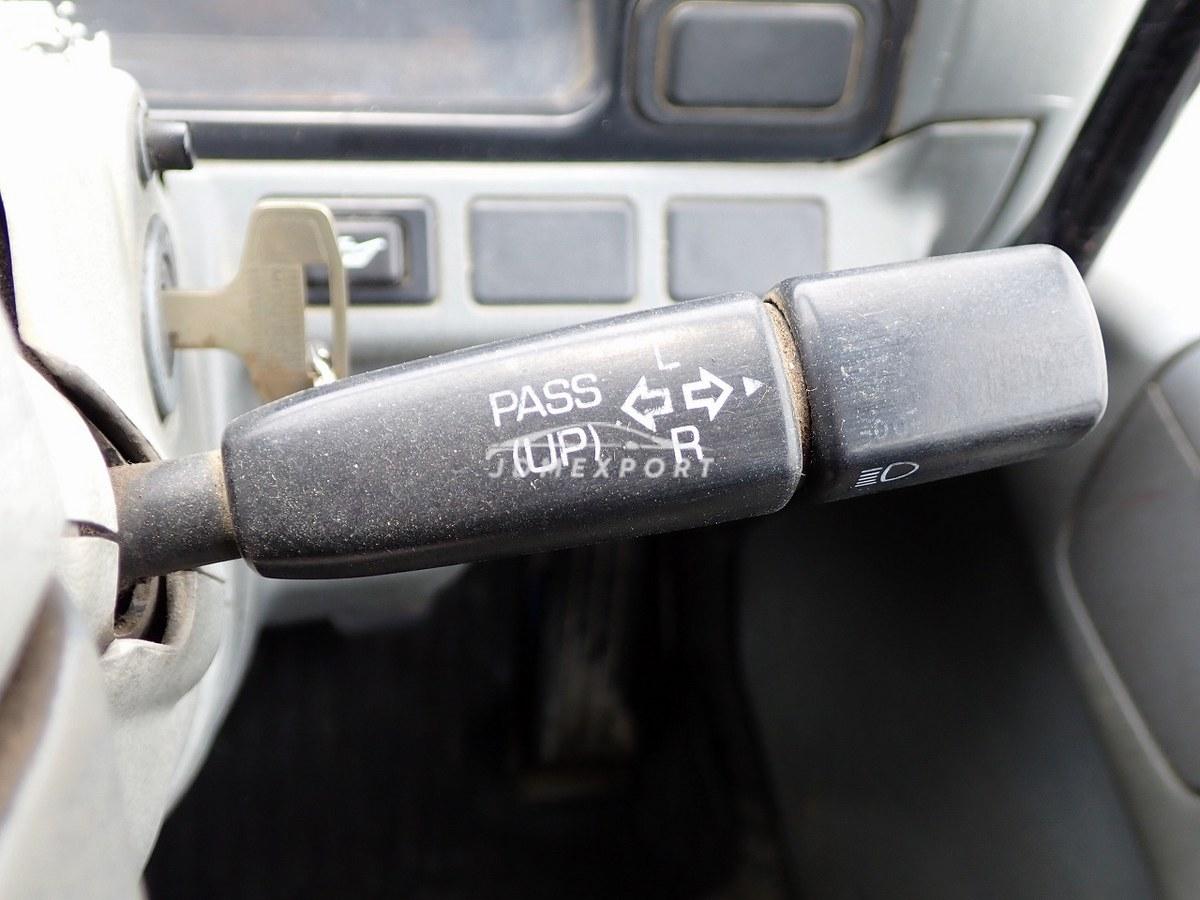 Mitsubishi Fuso Canter 1997 thumbnail 32