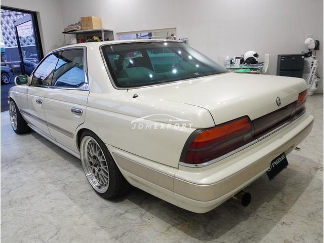 Nissan Laurel 1990 thumbnail 18