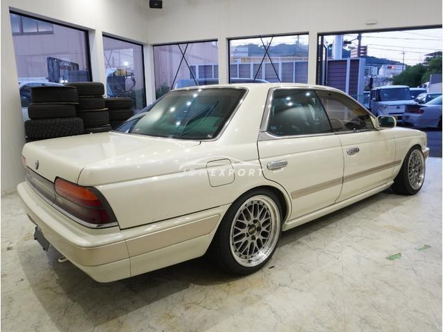 Nissan Laurel 1990 thumbnail 17