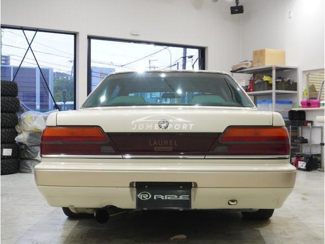 Nissan Laurel 1990 thumbnail 14