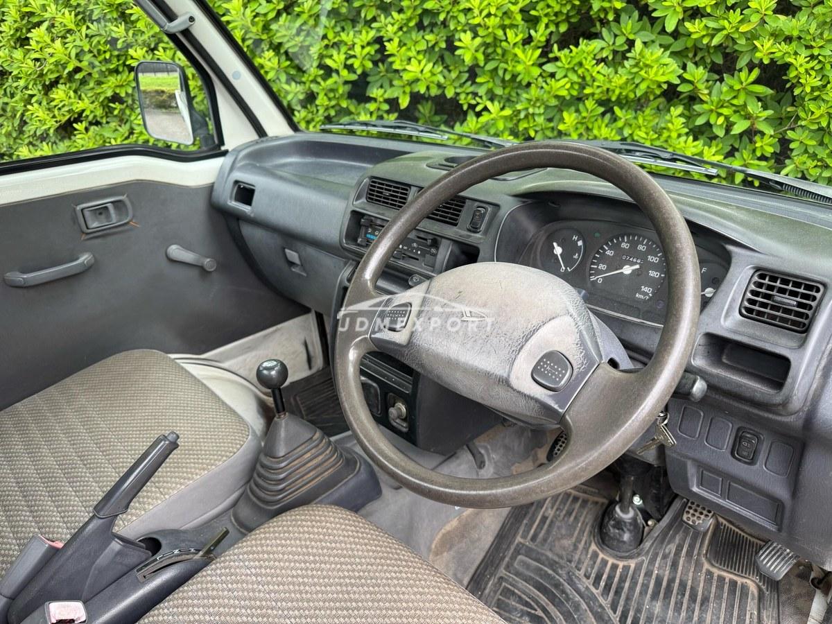 Daihatsu Hijet Truck 2000 thumbnail 2