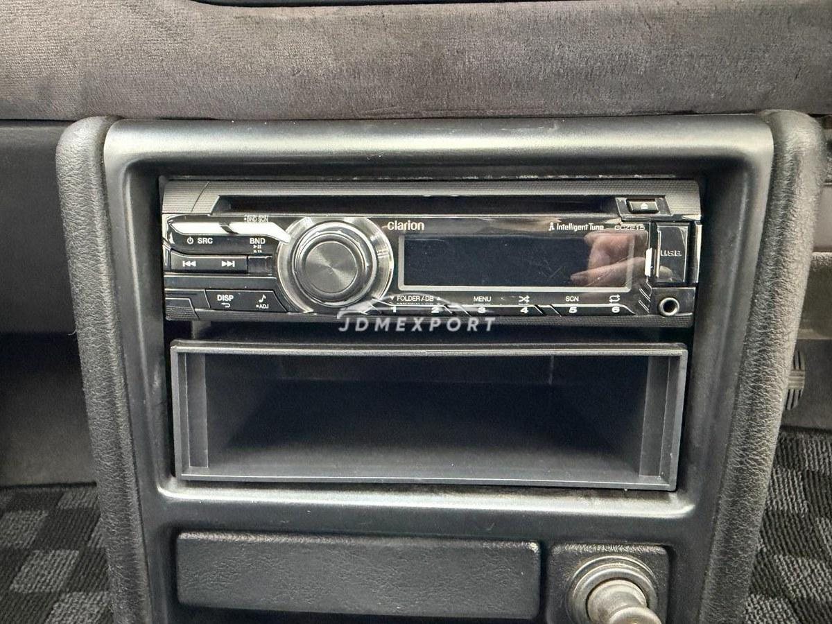 Nissan Laurel 1990 thumbnail 56