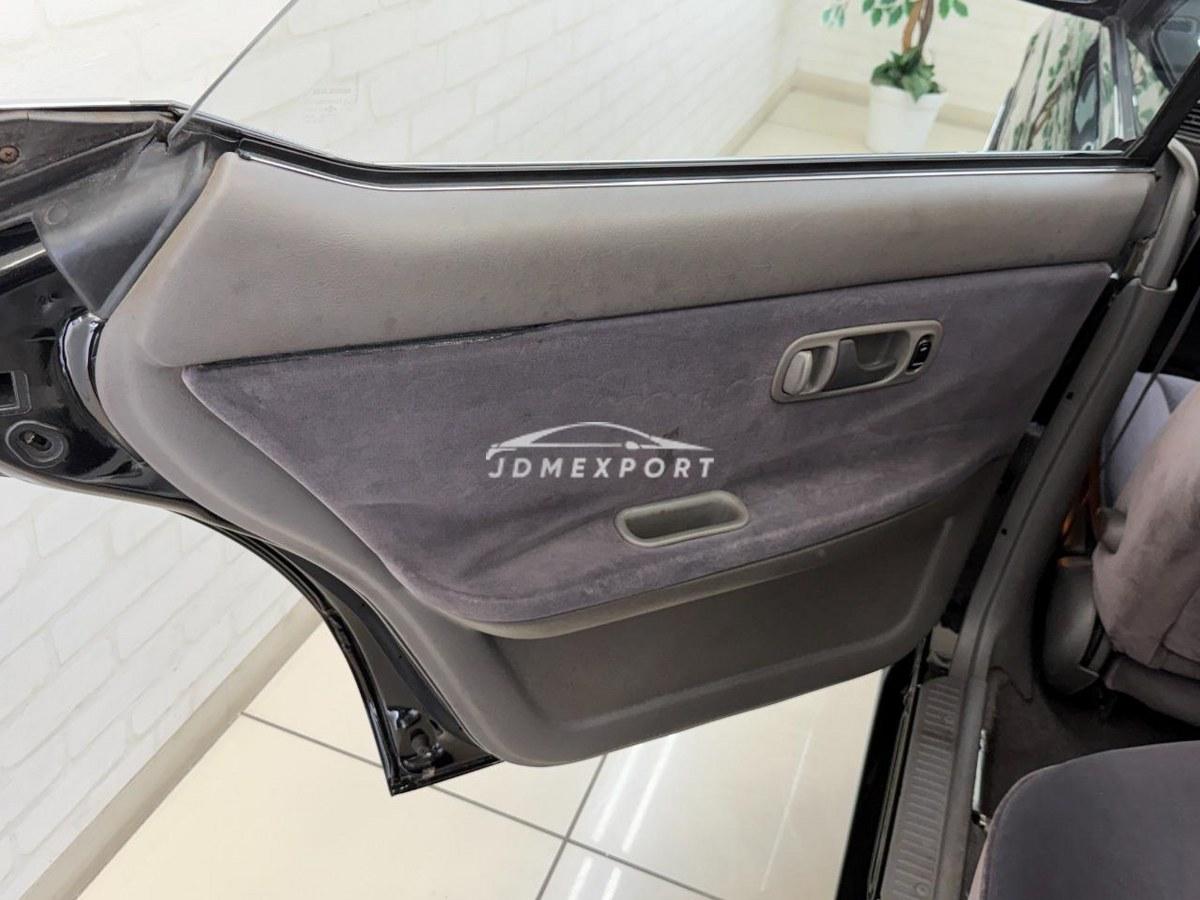 Nissan Laurel 1990 thumbnail 69