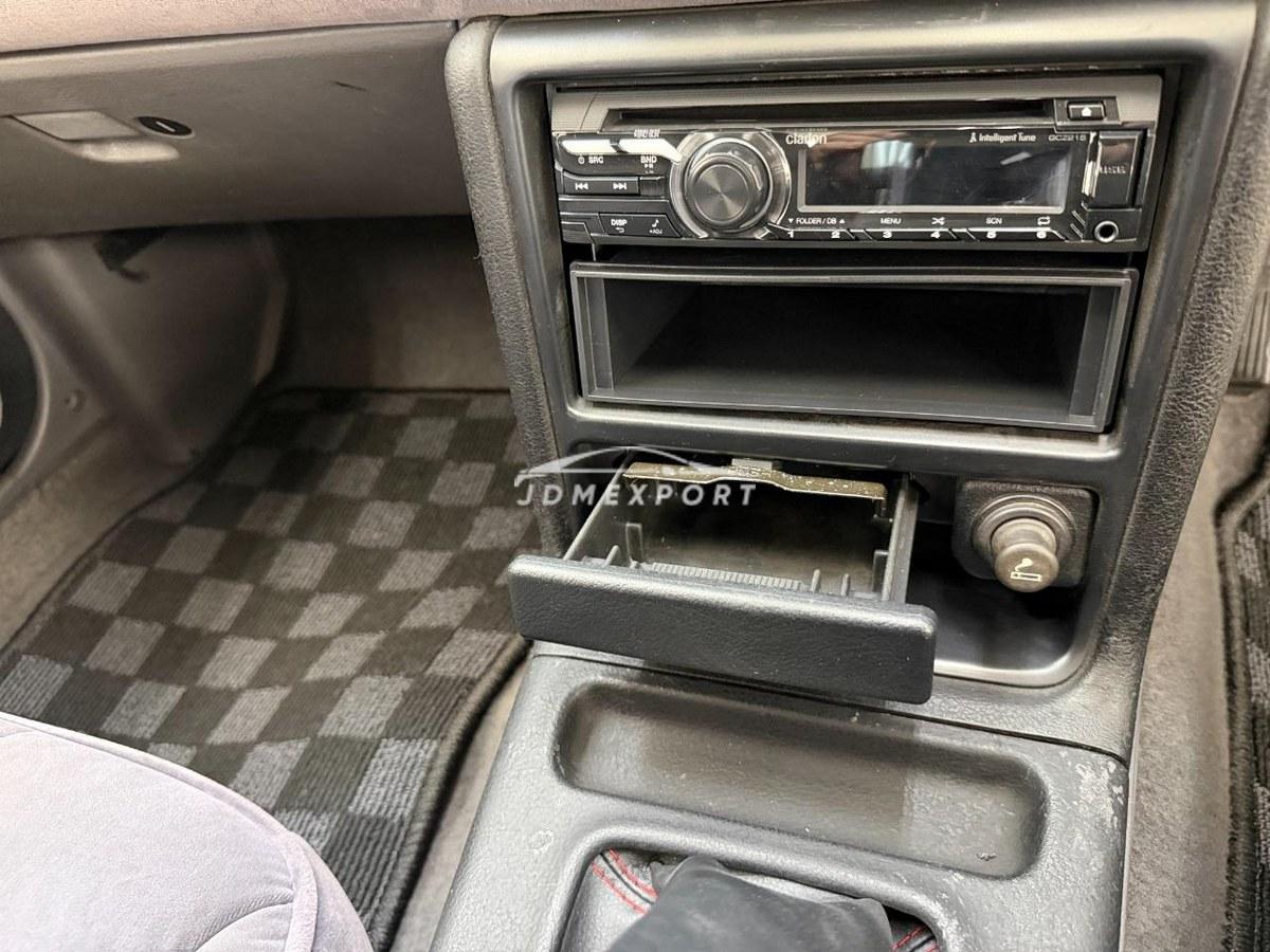 Nissan Laurel 1990 thumbnail 57