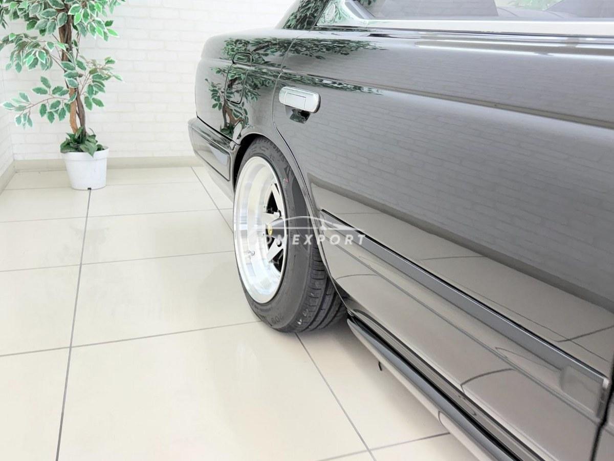 Nissan Laurel 1990 thumbnail 38