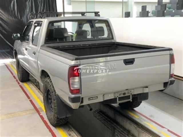 Nissan Datsun Pickup 2001 thumbnail 2