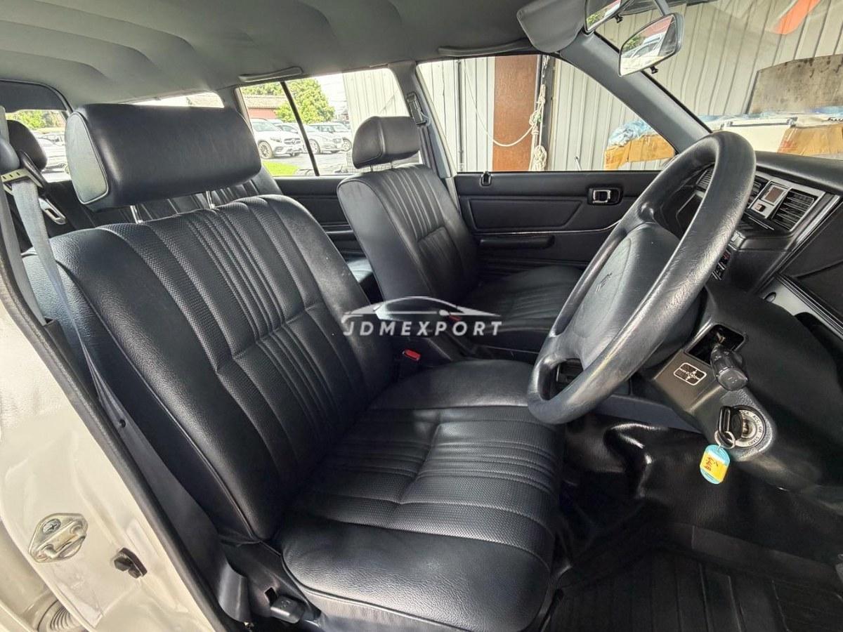 Toyota Crown Van 1995 thumbnail 19