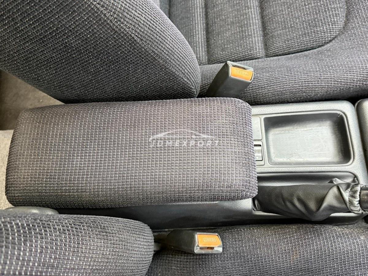 Nissan Cefiro 1989 thumbnail 64