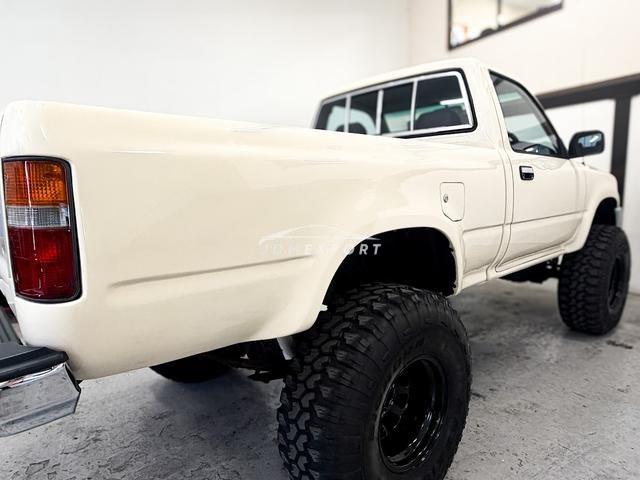 Toyota Hilux Pick Up 1990 thumbnail 17
