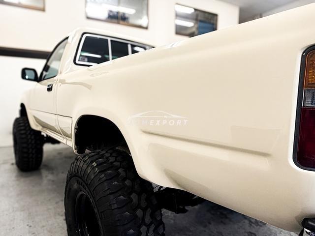 Toyota Hilux Pick Up 1990 thumbnail 15