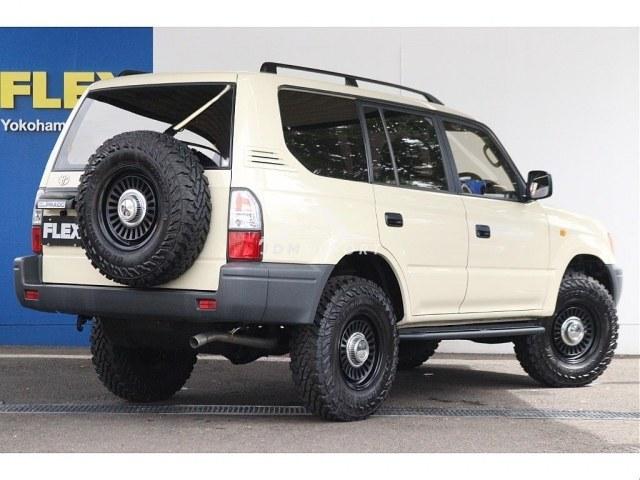 Toyota Land Cruiser Prado 2001 thumbnail 3