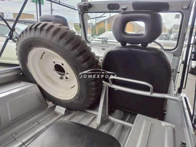 Suzuki Jimny 1972 thumbnail 14