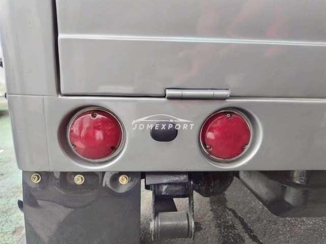 Suzuki Jimny 1972 thumbnail 27