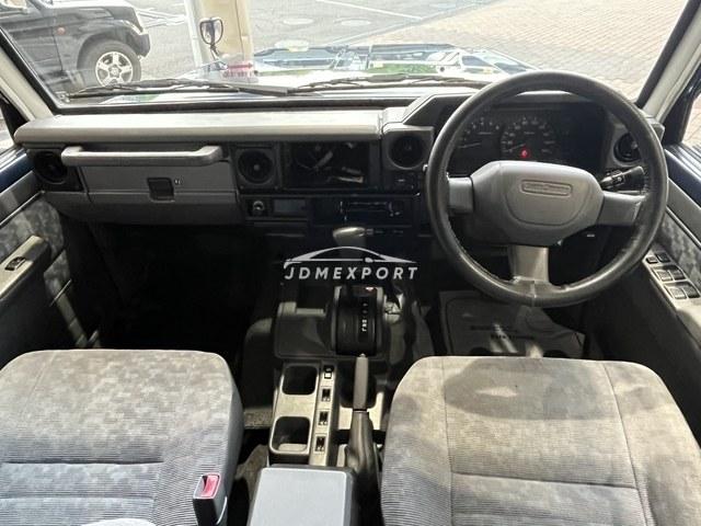 Toyota Land Cruiser 2001 thumbnail 9