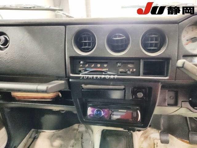 Suzuki Jimny 1998 thumbnail 8
