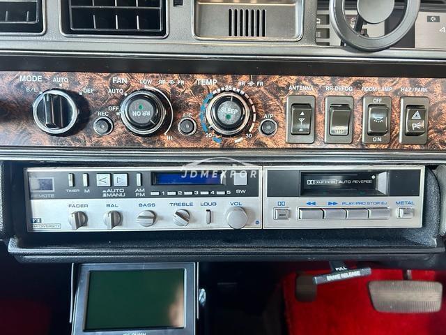 Nissan President 1988 thumbnail 17