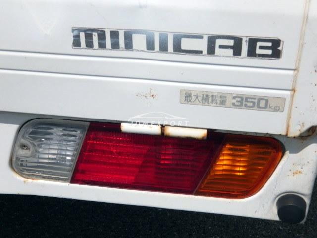 Mitsubishi Minicab Truck 2000 thumbnail 31