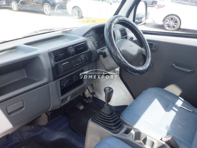 Mitsubishi Minicab Truck 2000 thumbnail 11