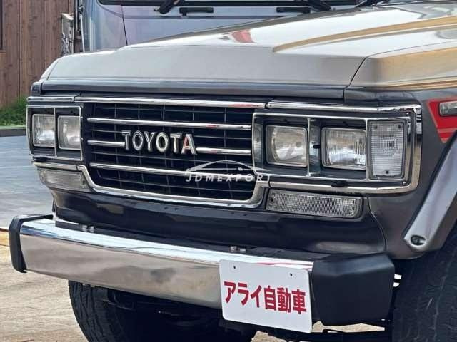 Toyota Land Cruiser 1987 thumbnail 35