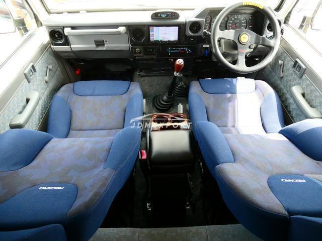 Toyota Land Cruiser 70 1999 thumbnail 18