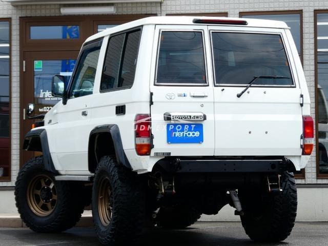 Toyota Land Cruiser 70 1999 thumbnail 12