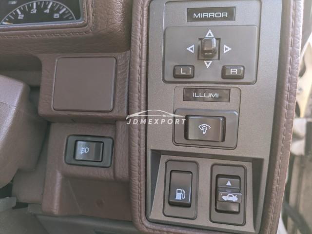 Nissan Cedric 1983 thumbnail 10