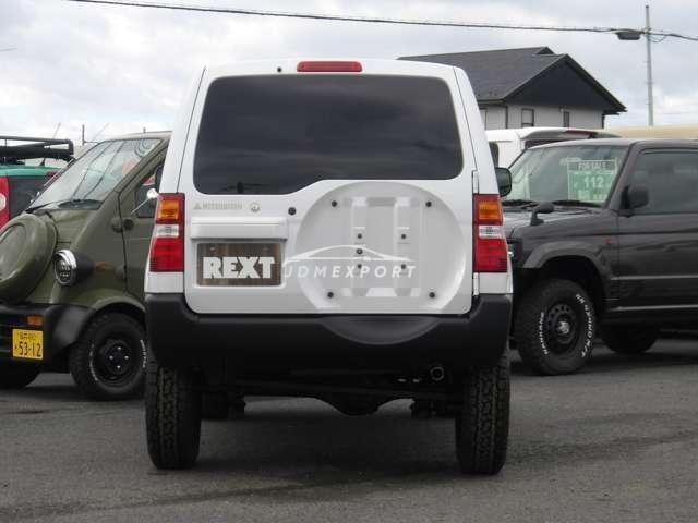 Mitsubishi Pajero Mini 2001 thumbnail 8