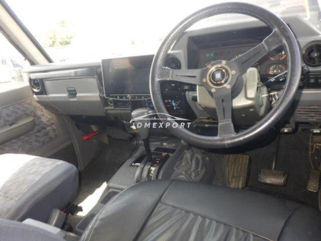 Toyota Land Cruiser 70 1998 thumbnail 6