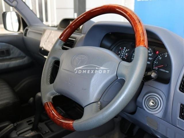 Toyota Land Cruiser Prado 2001 thumbnail 12