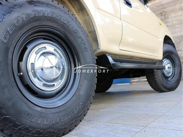 Toyota Land Cruiser Prado 2001 thumbnail 9