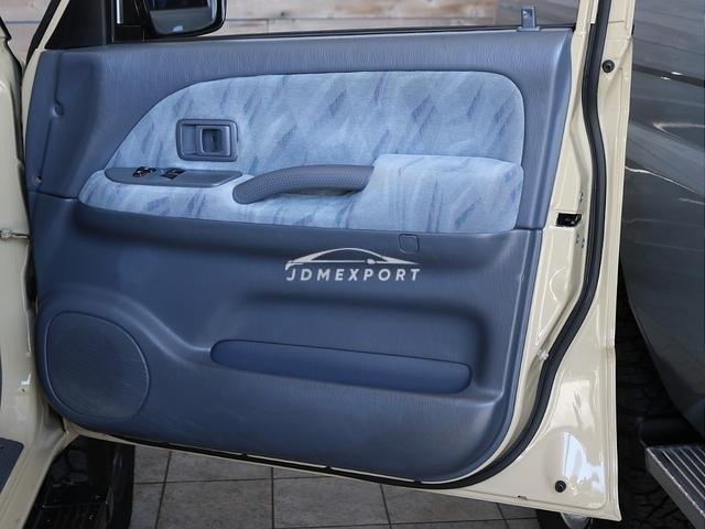 Toyota Land Cruiser Prado 2001 thumbnail 36