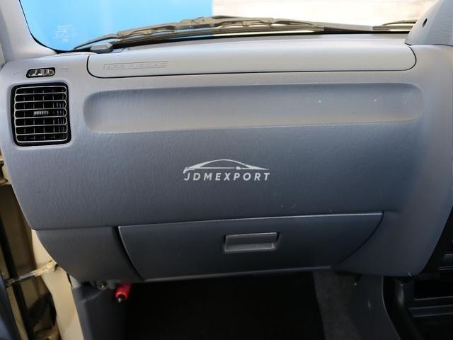 Toyota Land Cruiser Prado 2001 thumbnail 34