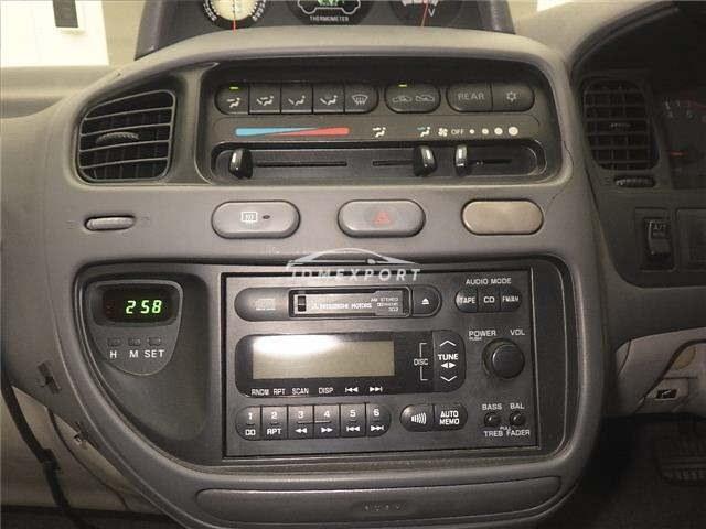 Mitsubishi Delica Spacegear 1995 thumbnail 7