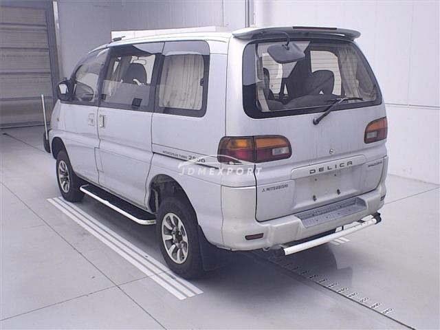 Mitsubishi Delica Spacegear 1995 thumbnail 2