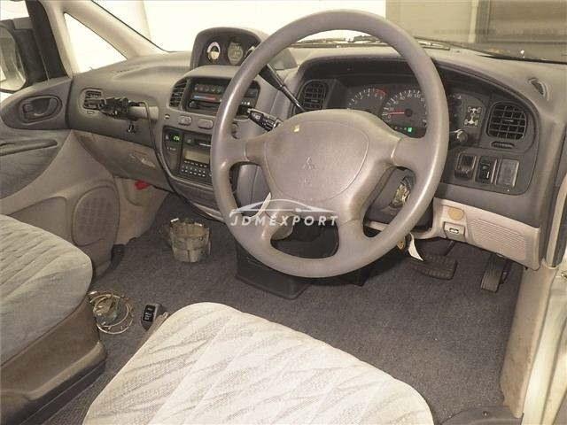 Mitsubishi Delica Spacegear 1995 thumbnail 4