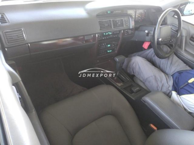 Nissan Gloria Cima 1988 thumbnail 3