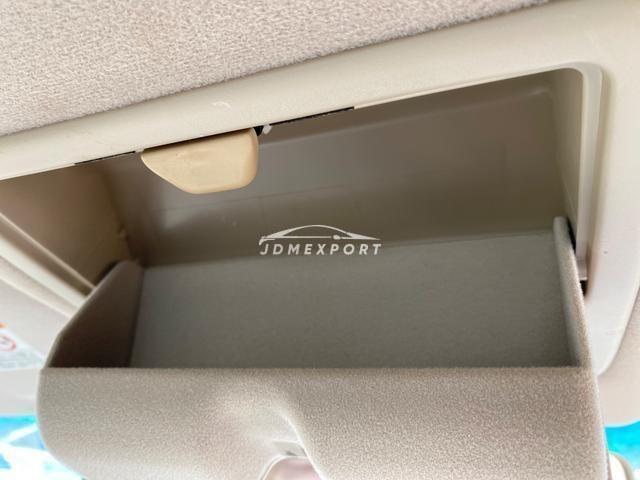 Toyota Progres 1999 thumbnail 18