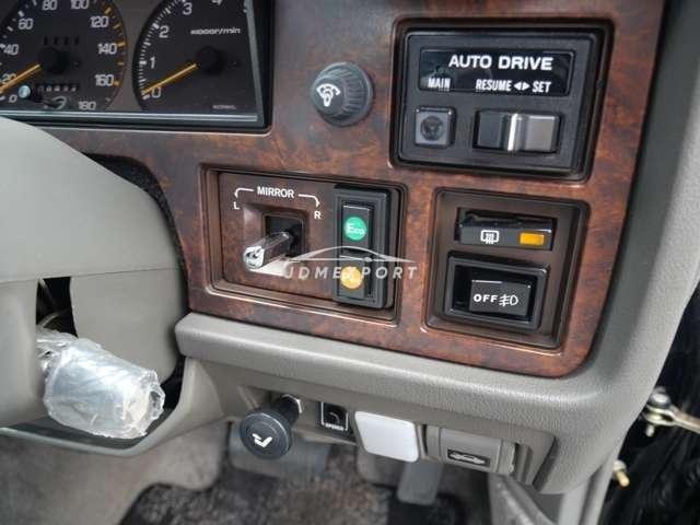 Toyota Crown 1983 thumbnail 25
