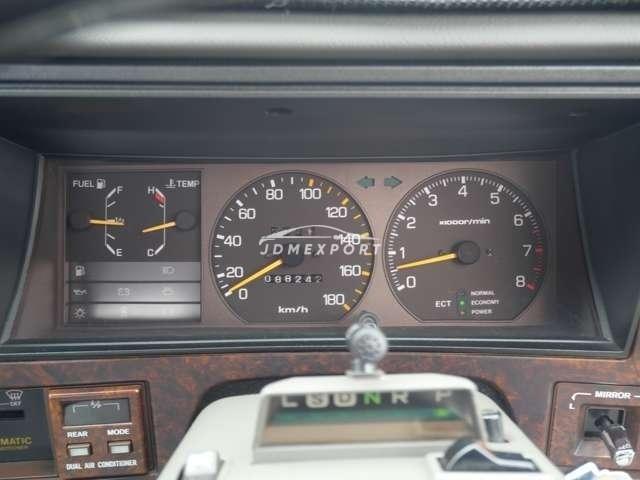 Toyota Crown 1983 thumbnail 27