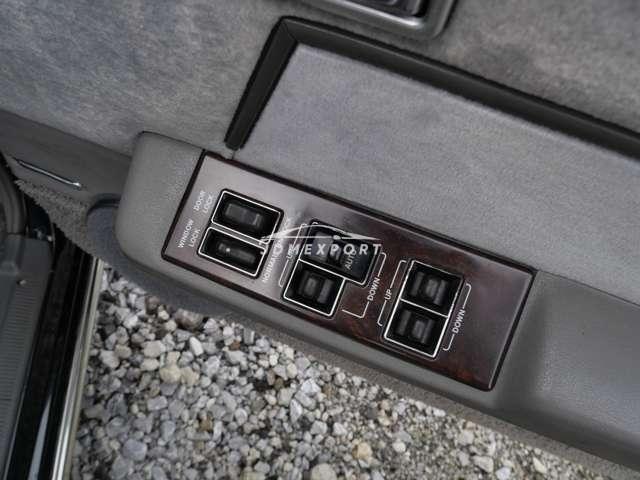 Toyota Crown 1983 thumbnail 23