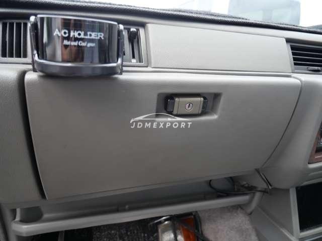 Toyota Crown 1983 thumbnail 20