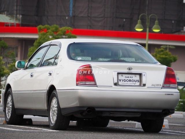 Toyota Crown Majesta 2000 thumbnail 2