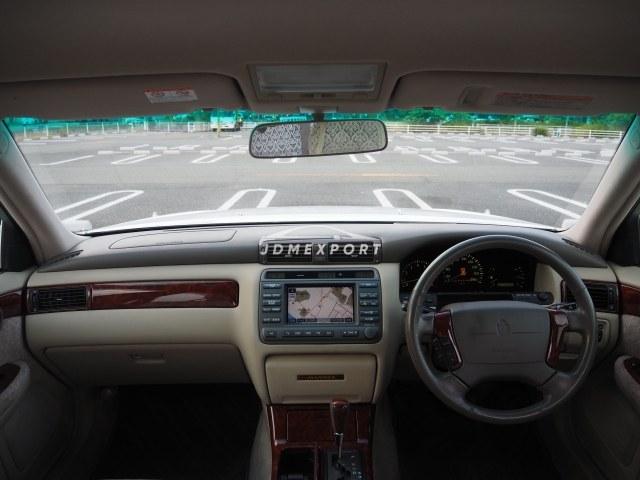 Toyota Crown Majesta 2000 thumbnail 14