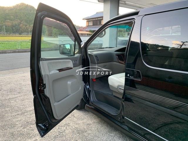 Nissan Elgrand 1999 thumbnail 23