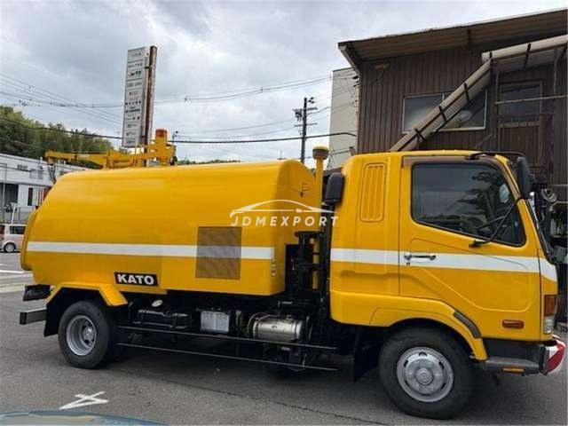Mitsubishi Fuso Fighter 2000 thumbnail 28