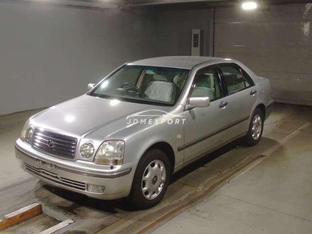 Toyota Progres 2001