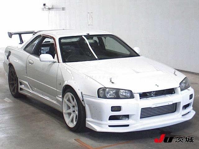 Nissan Skyline Coupe 2000